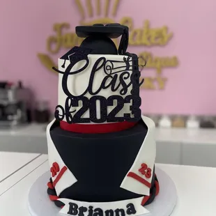 GRADUATION CAKE (custom cake)
