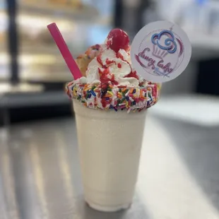 Almond cake frappe