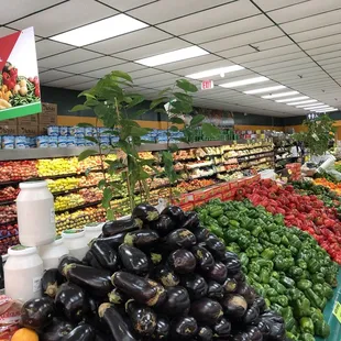 Vast produce selection.
