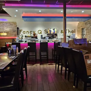 sushi and sashimi, interior