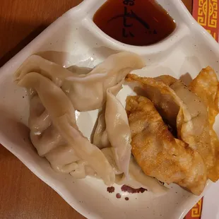 Gyozas steamed and fried!!!