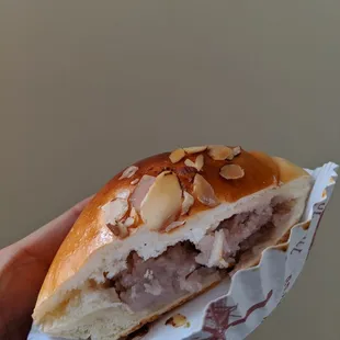 Cross section of taro bun, yum! Very fresh.