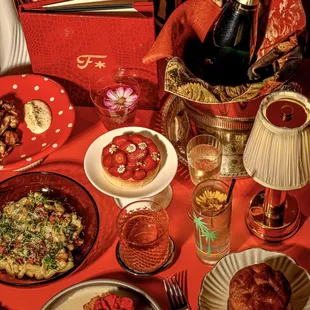 Champagne, food and vibes