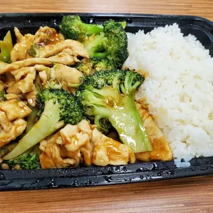 Chicken and broccoli.