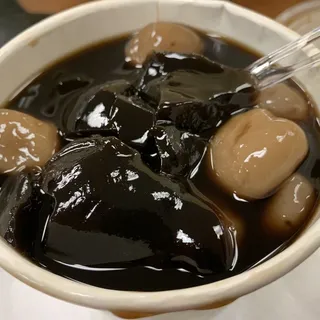 Cold Grass Jelly Dessert (ingredients extra)