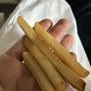 Raw fries, cold &amp; raw in the middle, shows they only dip em &amp; as soon as they see a lil color they pull em out, rookie mistake tbh