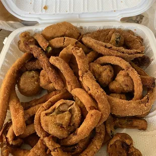 "The Trio" of mushrooms, zucchini &amp; onion rings