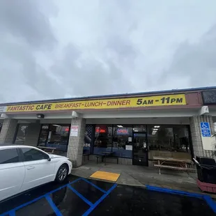 Next to cal state Long Beach best place to eat