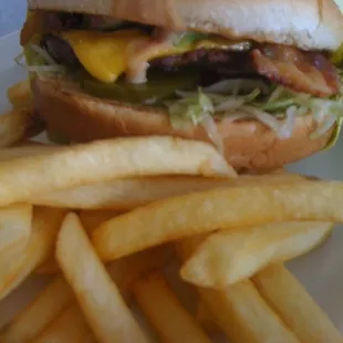 Bacon Avocado Cheeseburger