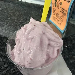 Strawberry banana fat free sugar free frozen yogurt