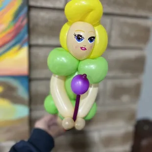 Our new Baloon Artist Tasja is incredible! This tinker bell looks stunning!