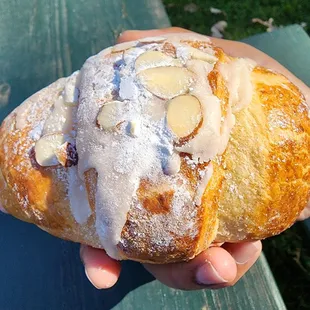 Almond croissant