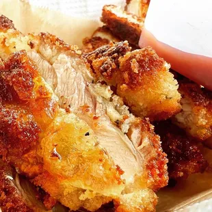 food, chicken wings and fried chicken