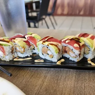 Sushi chef recommended this Tokyo Roll.