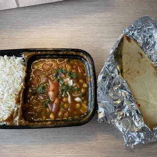 Chana Masala with Garlic Naan