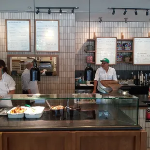 sushi and sashimi, interior