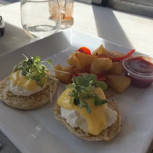 Eggs Benedict