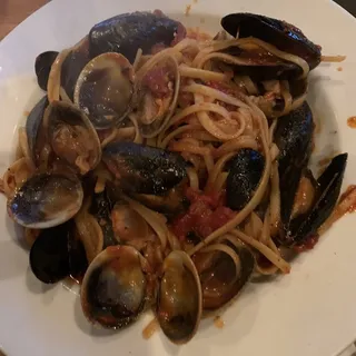 TAGLIOLINI COZZE E VONGOLE