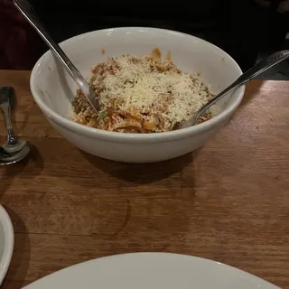 FETTUCCINE BOLOGNESE
