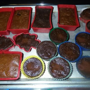 Different sizes of Jamaican Rum Cake.