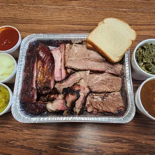 Brisket, Ribs &amp; All of the Fixins&apos;