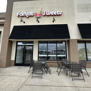Farhat Sweets is officially OPEN in Sterling Heights(as of 8/5/23), in front of Lakeside Mall. This place is amazing!! Go check it out!