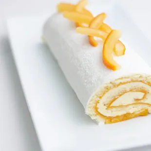 Mandarin Vanilla Buche de Noel