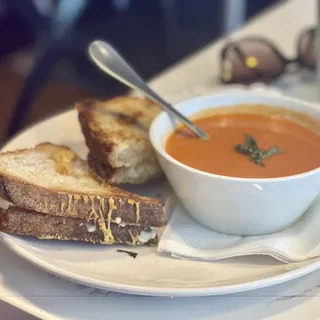 Grilled Cheese and Tomato Bisque