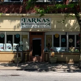 Storefront close to St. Ignatius