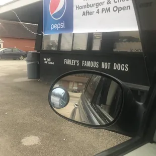 a side view mirror