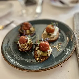 Burrata amuse-bouche