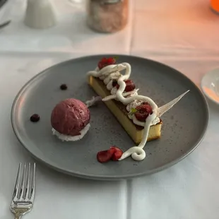 Marzipan cake