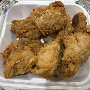 bbq chicken, fried chicken, chicken wings and fried chicken, chicken wings, fried chicken wings, bbq wings, food, poultry, chicken