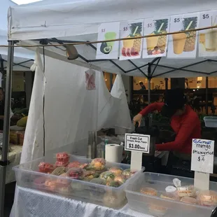 Smoothies and fruit desserts galore!