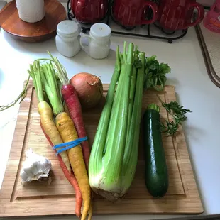 Making chicken and veggie soup with my organic produce that I received on monday. It's Friday and they are still fresh and crisp!