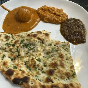 Spicy Nan, Dal Makhani, Malai Kofta, Shahi Paneer