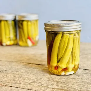 Hot Garlic Okra Pickles - Ho Farms