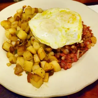 Corned Beef Hash & Eggs*
