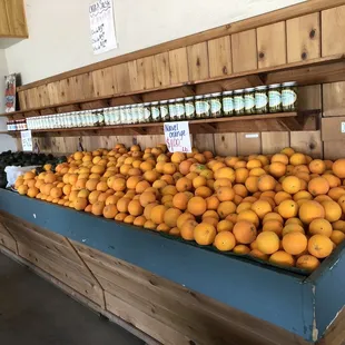 a display of oranges