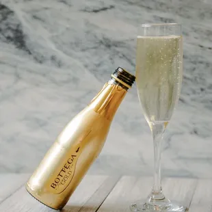 Bottega Champagne