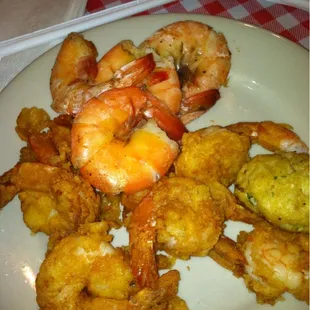 Fried and steamed jumbo shrimp