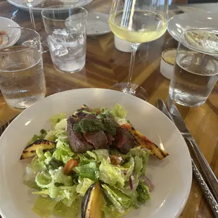 Grilled Peach Steak Salad