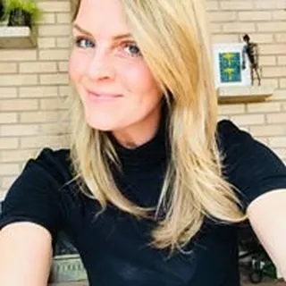Anna I.
