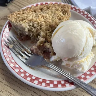 Rhubarb Pie