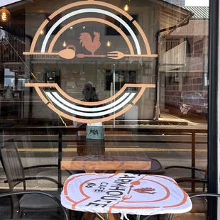 Outside has poor visual of the restaurant's name.