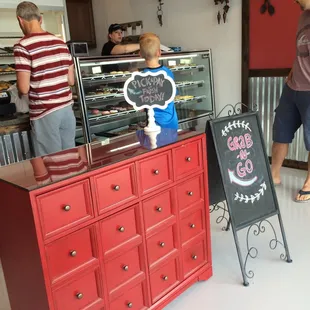 Cute little interior that looks like a farmhouse