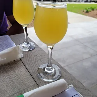 Pineapple mimosas