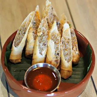 Farmhouse Egg Rolls