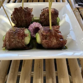 Neua Num Tok Rolls