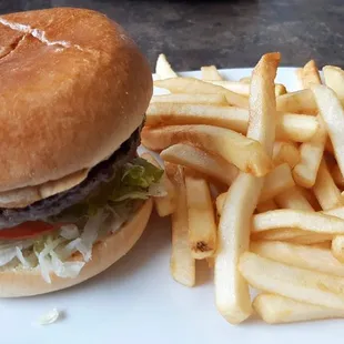 Burger &apos;n Fries